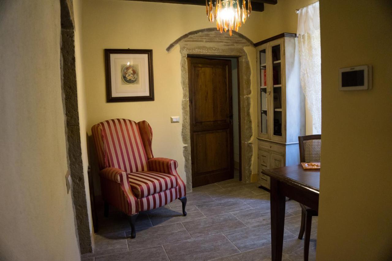 Апартаменти Antica Casa Del Glicine Поджібонсі Екстер'єр фото