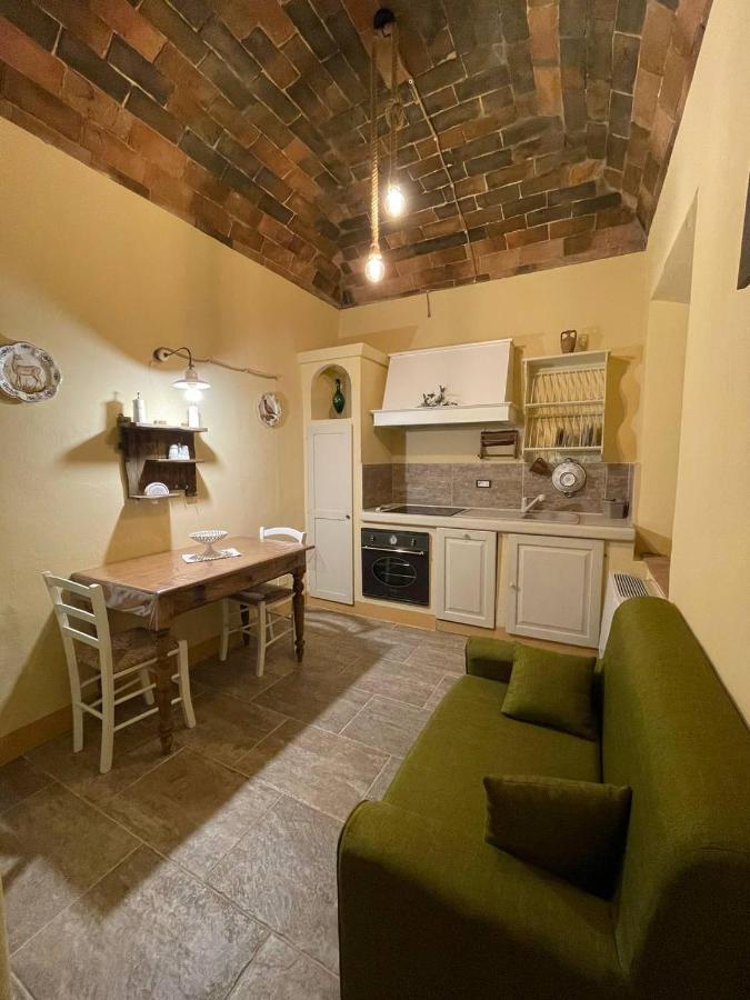 Апартаменти Antica Casa Del Glicine Поджібонсі Екстер'єр фото